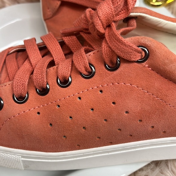 LISA⭐️VICKY Suede Sneakers - Picture 3 of 10